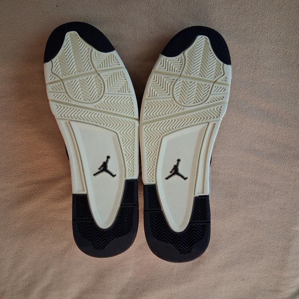 Jordan 4 Rm Black Sail - Picture 6 of 6
